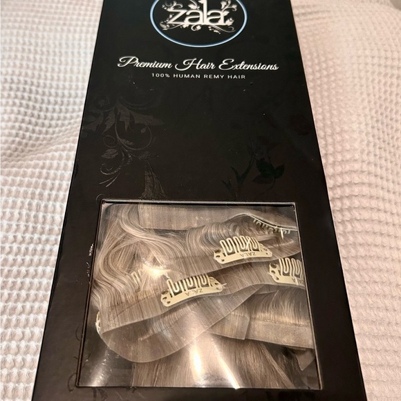 Zala Seamless 9 Piece Clip-In 20” Remy Hair Extensions NEVER WORN, only tried on - Picture 9 of 12